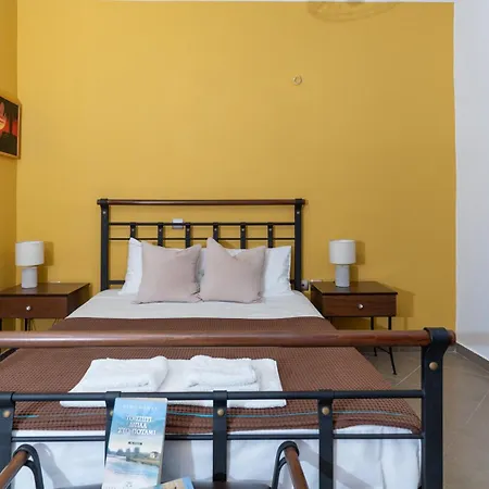 Villa Idothea Stone *