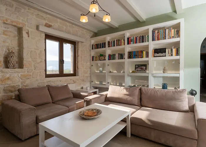 Villa Idothea Stone