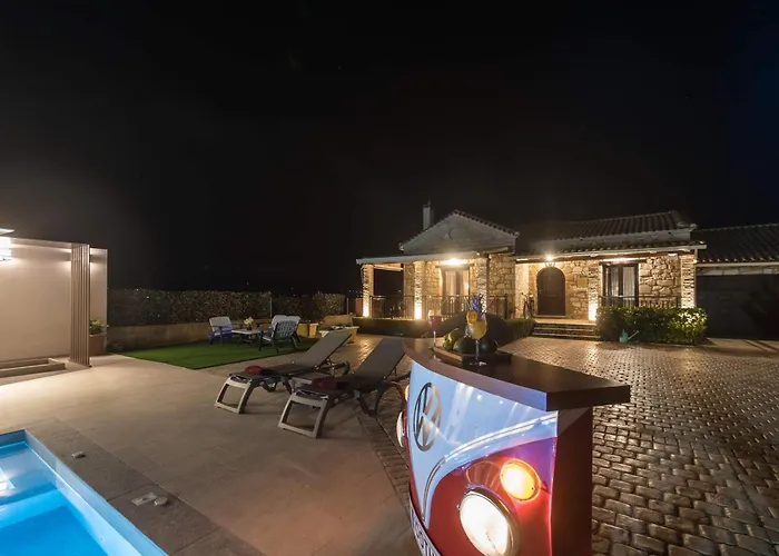 Villa Idothea Stone