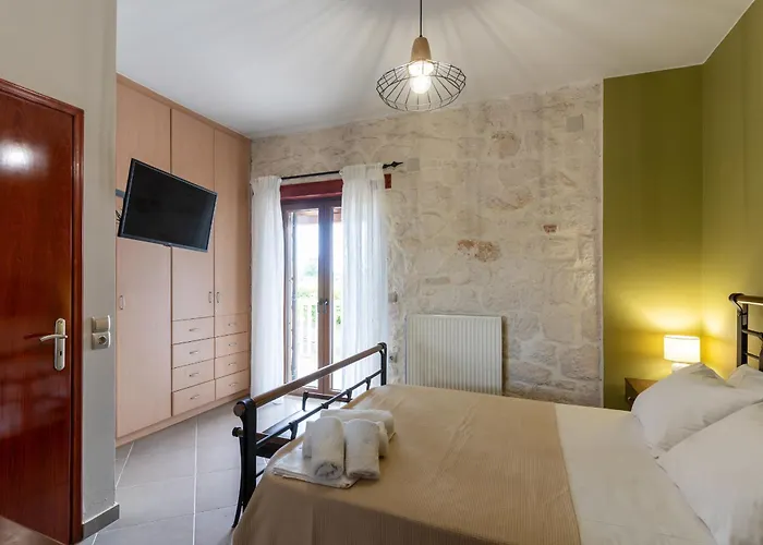Villa Idothea Stone *